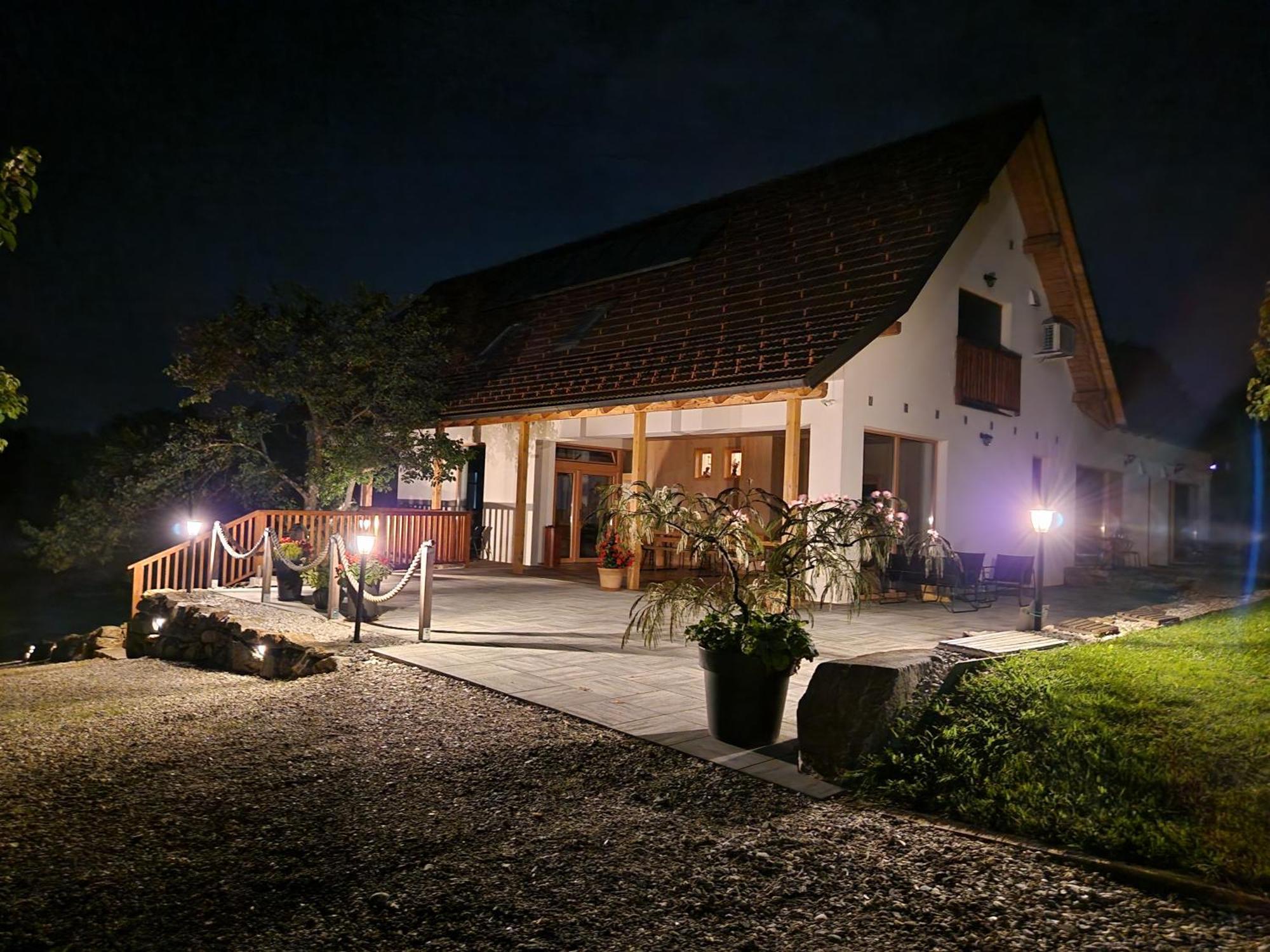 Rooms & Wine Lilek Sentilj Exterior photo